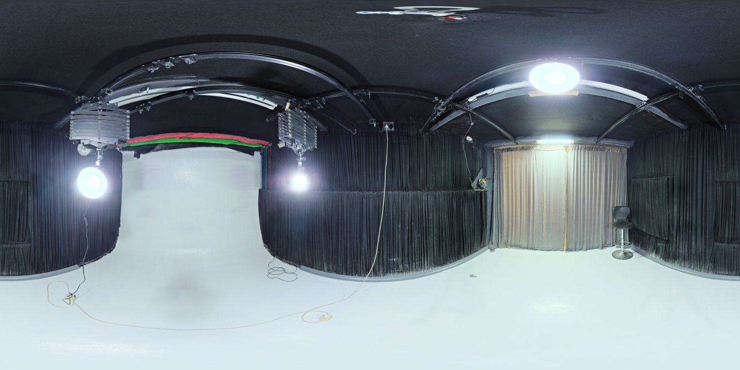 studio_small_02.jpg